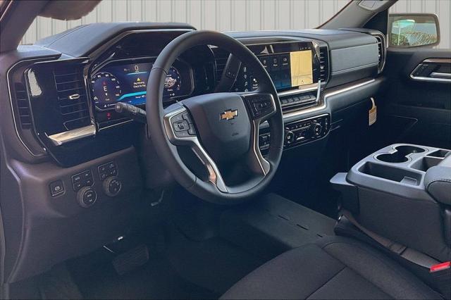 2026 Chevrolet Silverado 1500 4WD Crew Cab Standard Bed LT
