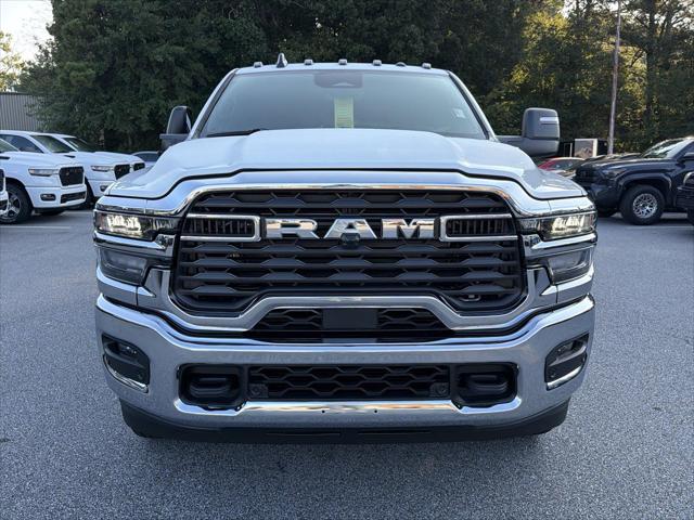 2026 RAM Ram 3500 RAM 3500 TRADESMAN CREW CAB 4X4 8 BOX