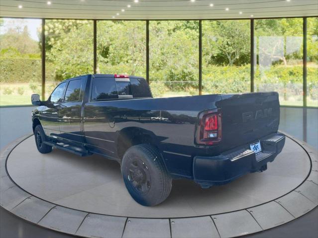 2026 Ram 3500 Tradesman Crew Cab 4x4 8 Box