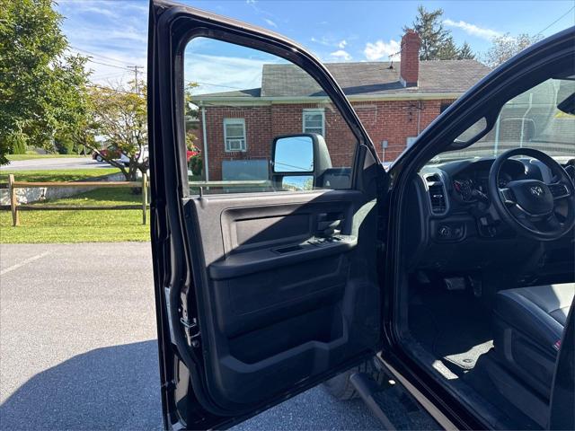 2026 Ram 3500 Tradesman Crew Cab 4x4 8 Box