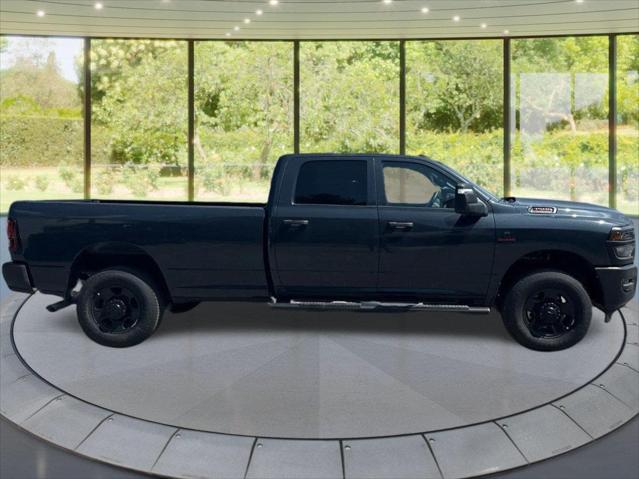 2026 RAM Ram 3500 RAM 3500 TRADESMAN CREW CAB 4X4 8 BOX