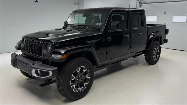 2026 Jeep Gladiator GLADIATOR SAHARA 4X4