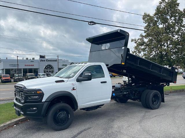 2026 RAM 5500 Chassis RAM 5500 TRADESMAN CHASSIS REGULAR CAB 4X4 84 CA