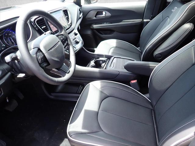 2027 Chrysler Pacifica Limited