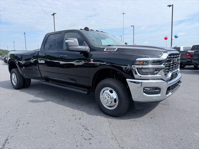 2026 RAM Ram 3500 RAM 3500 TRADESMAN CREW CAB 4X4 8 BOX