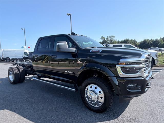 2026 RAM 5500 Chassis RAM 5500 BIG HORN CHASSIS CREW CAB 4X4 60 CA