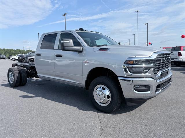2026 RAM 3500 Chassis RAM 3500 TRADESMAN CREW CAB CHASSIS 4X4 60 CA