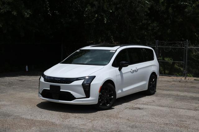 2027 Chrysler Pacifica Limited for sale in Austin, TX
