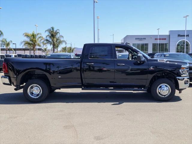 2026 RAM Ram 3500 RAM 3500 TRADESMAN CREW CAB 4X4 8 BOX