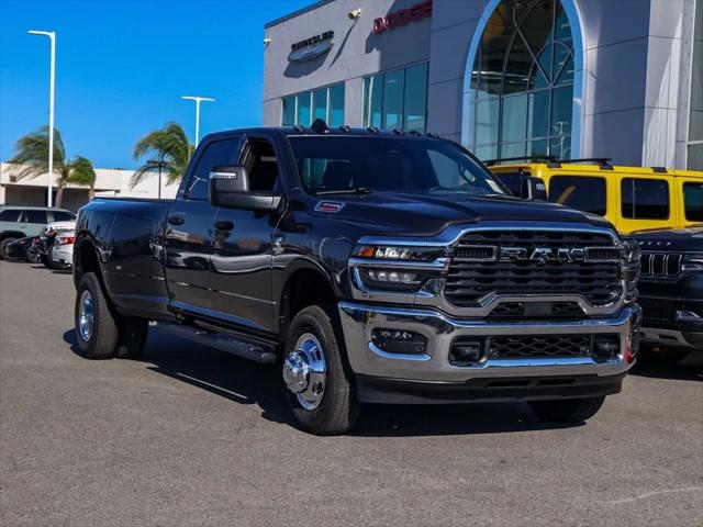 2026 RAM Ram 3500 RAM 3500 TRADESMAN CREW CAB 4X4 8 BOX