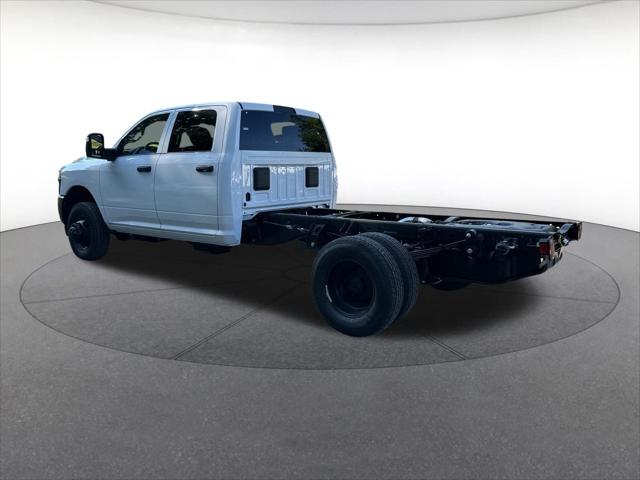 2026 RAM 3500 Chassis RAM 3500 TRADESMAN CREW CAB CHASSIS 4X4 60 CA