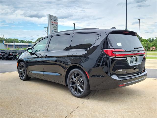 2027 Chrysler Pacifica PACIFICA LIMITED