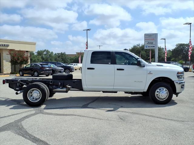 2026 RAM 3500 Chassis RAM 3500 BIG HORN CREW CAB CHASSIS 4X4 60 CA