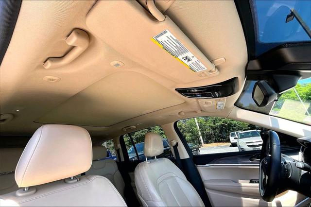 2022 Jeep Grand Cherokee Limited 4x2
