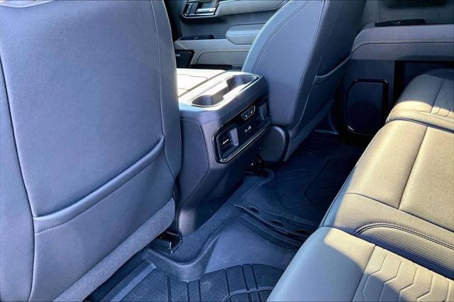 2023 Chevrolet Silverado 1500 4WD Crew Cab Short Bed ZR2