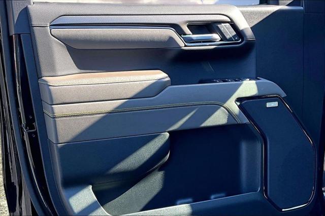 2023 Chevrolet Silverado 1500 4WD Crew Cab Short Bed ZR2