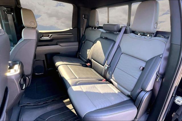 2023 Chevrolet Silverado 1500 4WD Crew Cab Short Bed ZR2
