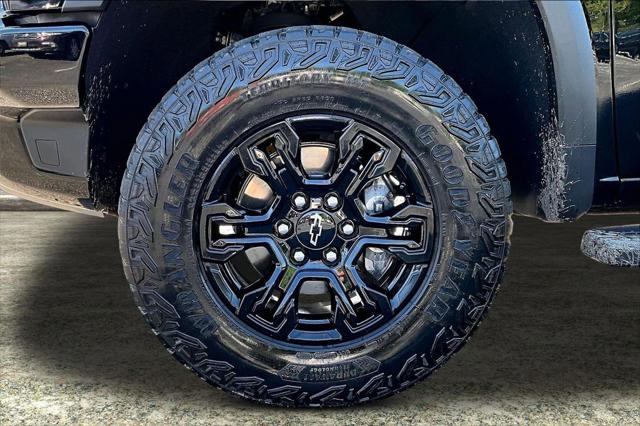 2023 Chevrolet Silverado 1500 4WD Crew Cab Short Bed ZR2