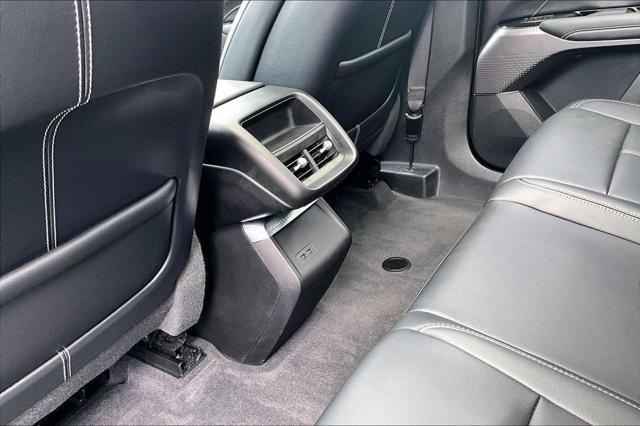 2024 Cadillac iQ Tech w/1SA