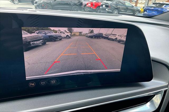 2024 Cadillac iQ Tech w/1SA
