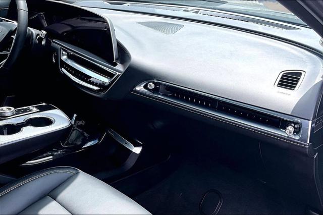 2024 Cadillac iQ Tech w/1SA