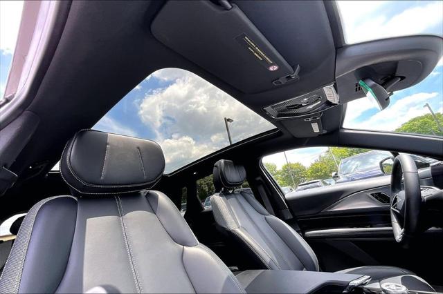 2024 Cadillac iQ Tech w/1SA