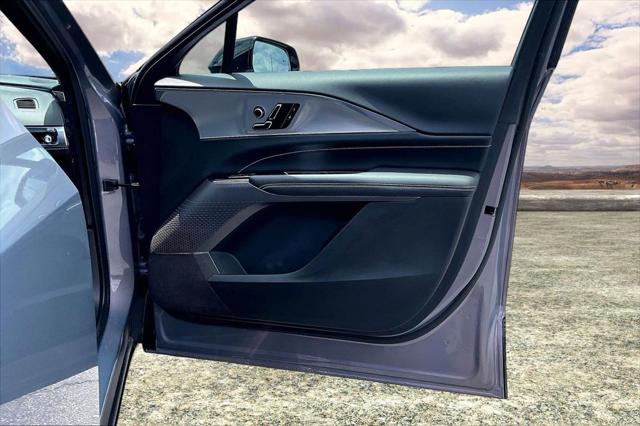 2024 Cadillac iQ Tech w/1SA