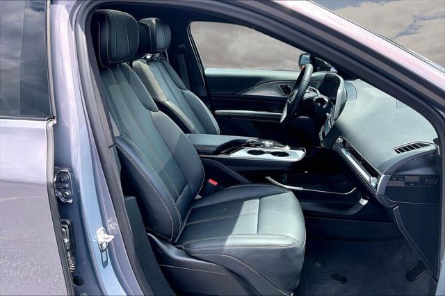 2024 Cadillac iQ Tech w/1SA