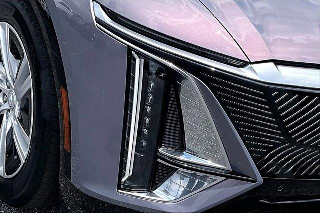 2024 Cadillac iQ Tech w/1SA