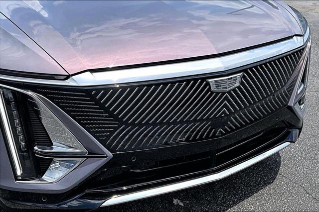 2024 Cadillac iQ Tech w/1SA