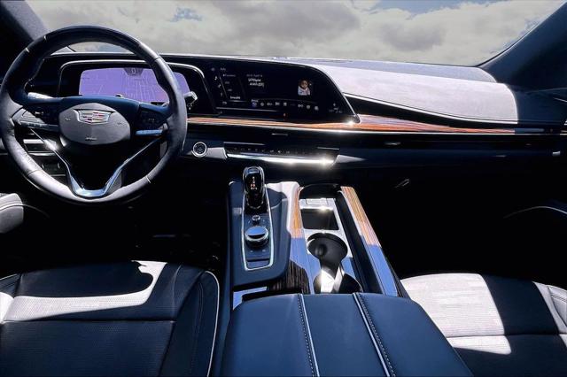 2024 Cadillac Escalade ESV 2WD Premium Luxury