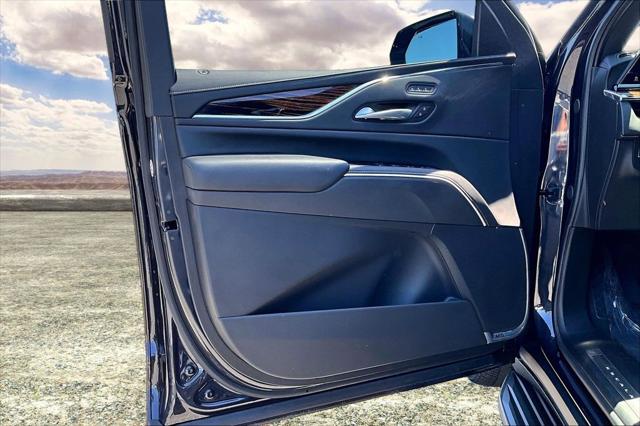 2024 Cadillac Escalade ESV 2WD Premium Luxury