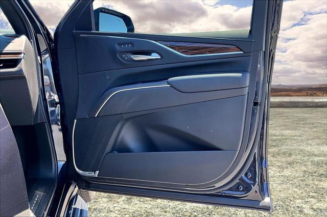 2024 Cadillac Escalade ESV 2WD Premium Luxury