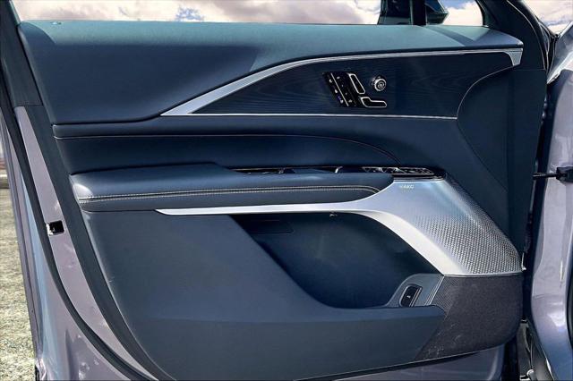 2025 Cadillac iQ Luxury 3 RWD