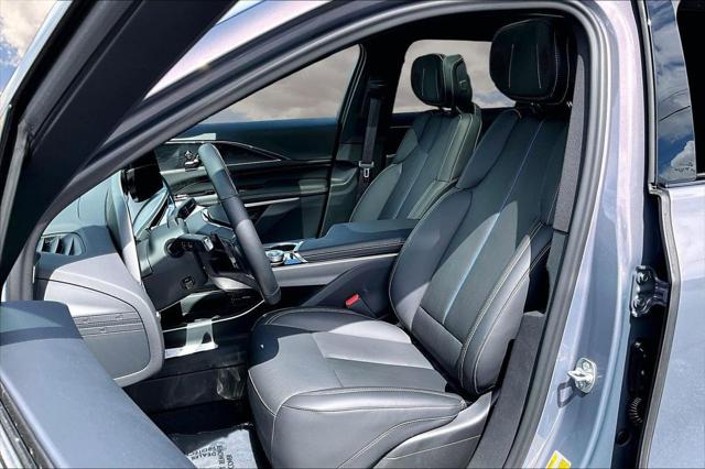 2025 Cadillac iQ Luxury 3 RWD