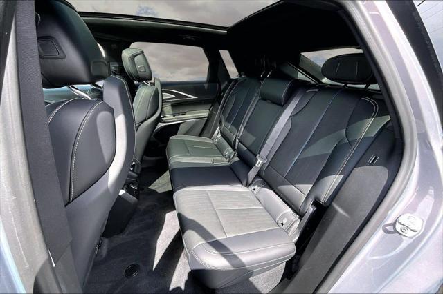 2025 Cadillac iQ Luxury 3 RWD