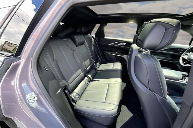 2025 Cadillac iQ Luxury 3 RWD
