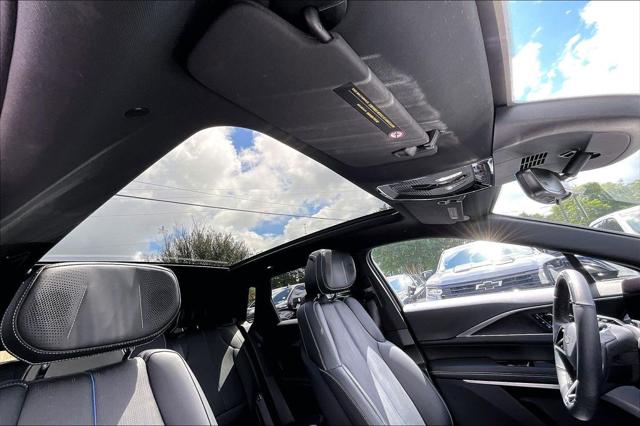 2025 Cadillac iQ Luxury 3 RWD