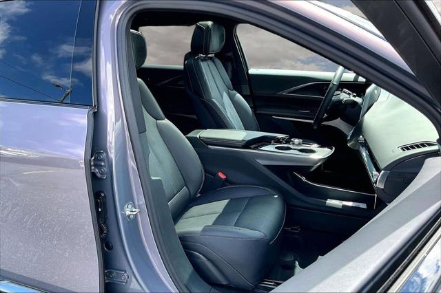 2025 Cadillac iQ Luxury 3 RWD