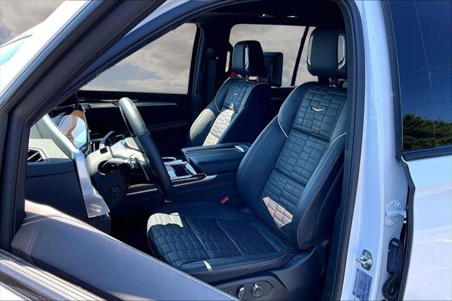 2025 Cadillac Escalade Sport Platinum