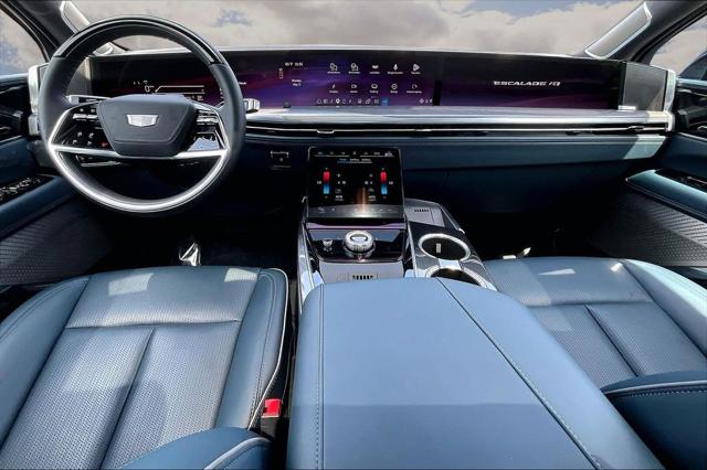 2025 Cadillac Escalade Luxury 2 AWD