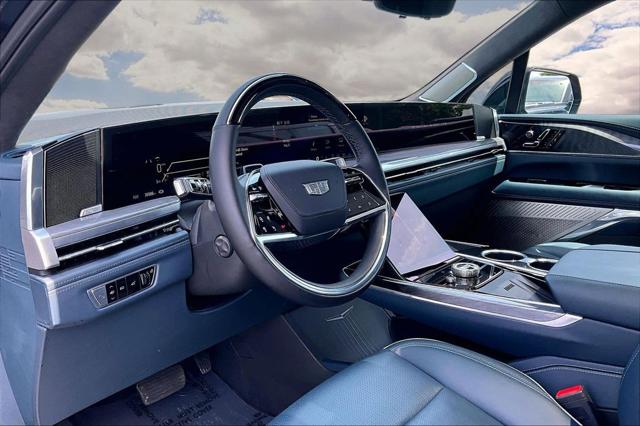 2025 Cadillac Escalade Luxury 2 AWD