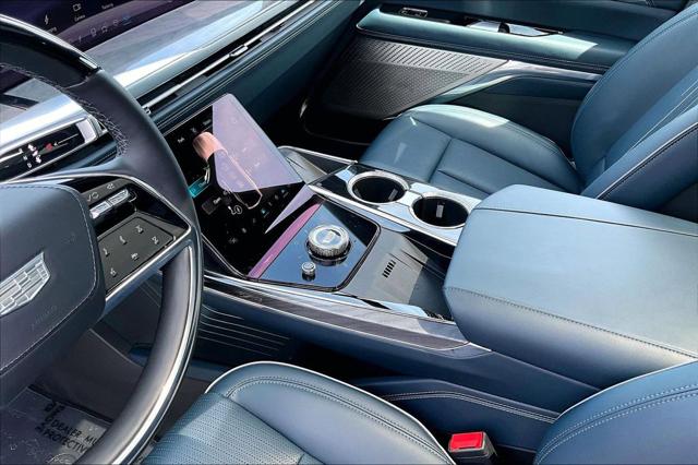 2025 Cadillac Escalade Luxury 2 AWD