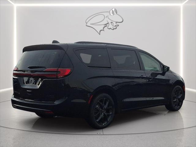 2027 Chrysler Pacifica PACIFICA LIMITED AWD 2027 Chrysler Pacifica PACIFICA LIMITED AWD