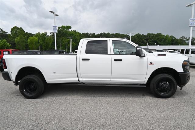 2026 Ram 3500 Tradesman Crew Cab 4x4 8 Box