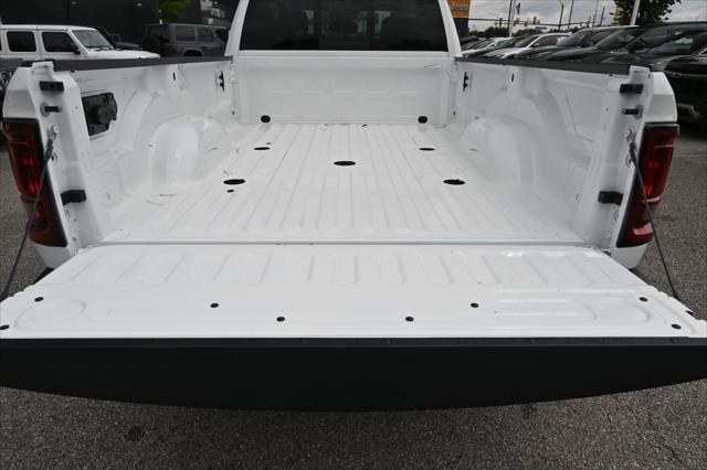 2026 Ram 3500 Tradesman Crew Cab 4x4 8 Box