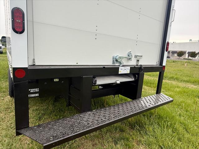 2027 Ford E-Series Cutaway Base