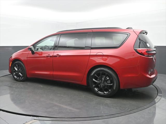 2027 Chrysler Pacifica PACIFICA LIMITED