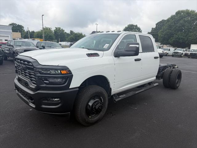 2026 RAM 3500 Chassis RAM 3500 TRADESMAN CREW CAB CHASSIS 4X4 60 CA