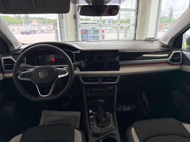 2026 Volkswagen Taos SEL